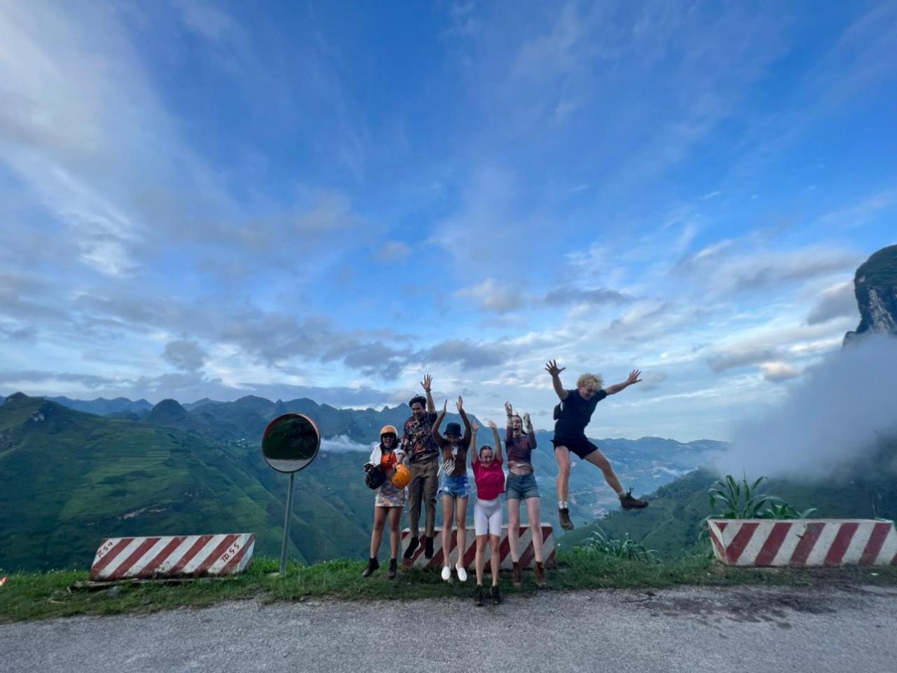 Ha Giang City Hostel Eksteriør billede